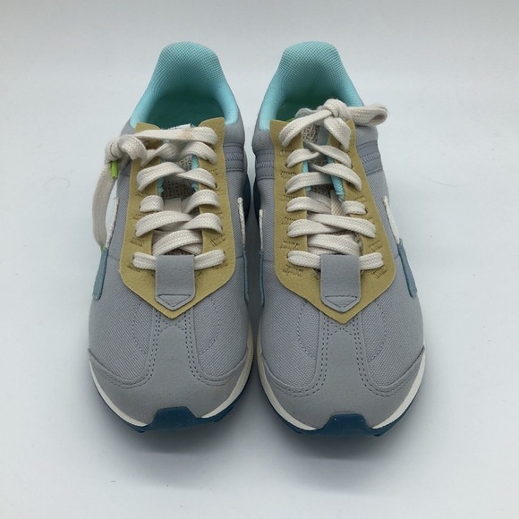 Nike Air Max Pre-Day SE Wolf Grey Sail Rift Blue Sneakers DM0037-001 - Picture 3 of 5